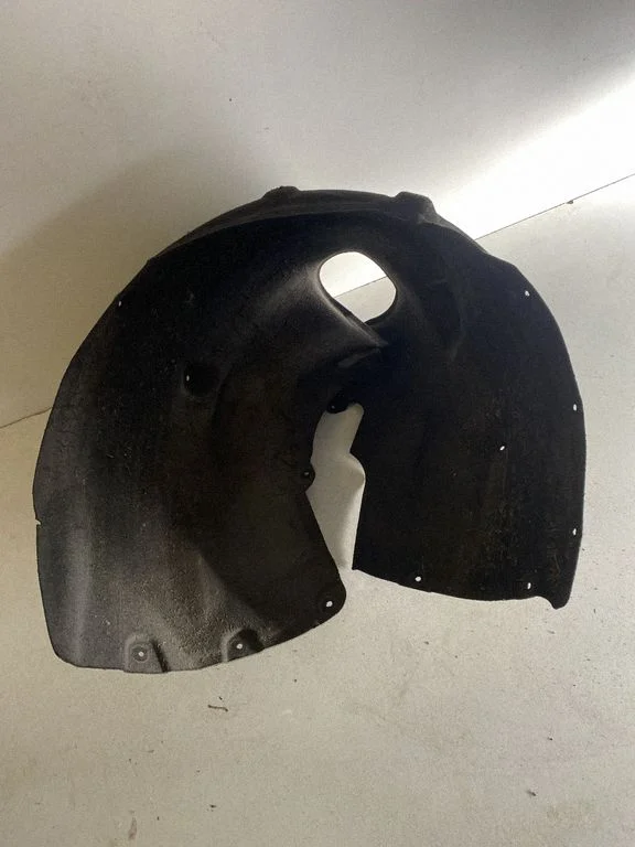 Rear arch fender liner splash guards 14606310