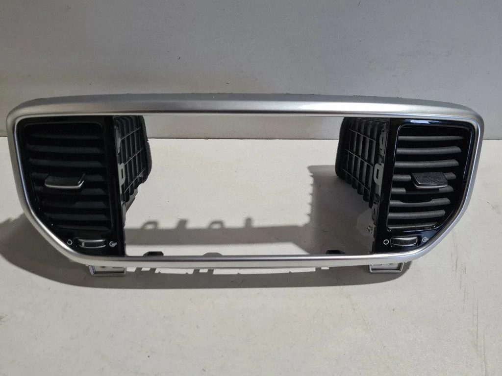 Dash center air vent grill 84740F1AB0SA1