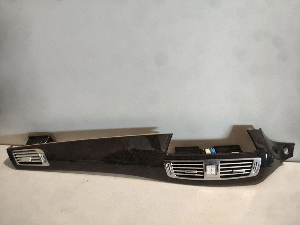 Dash center air vent grill A2188300754