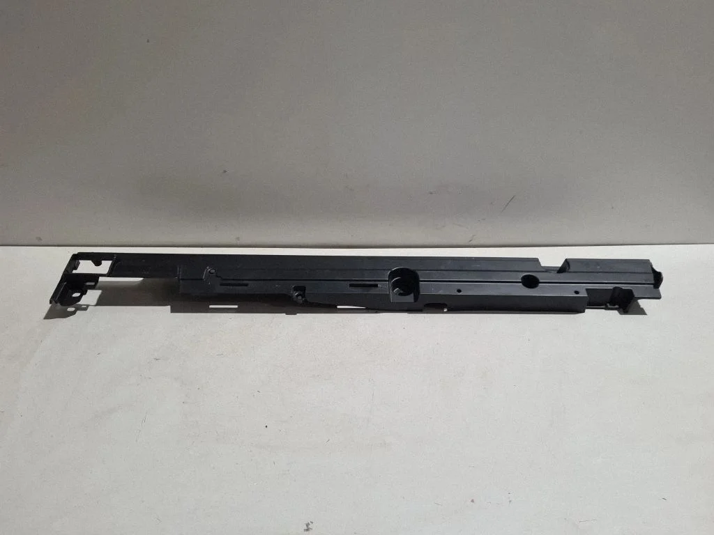 Keskkonsooli külje viimistlus (tagumine) – BMW 3-seeria GT F34 (2013-2017)