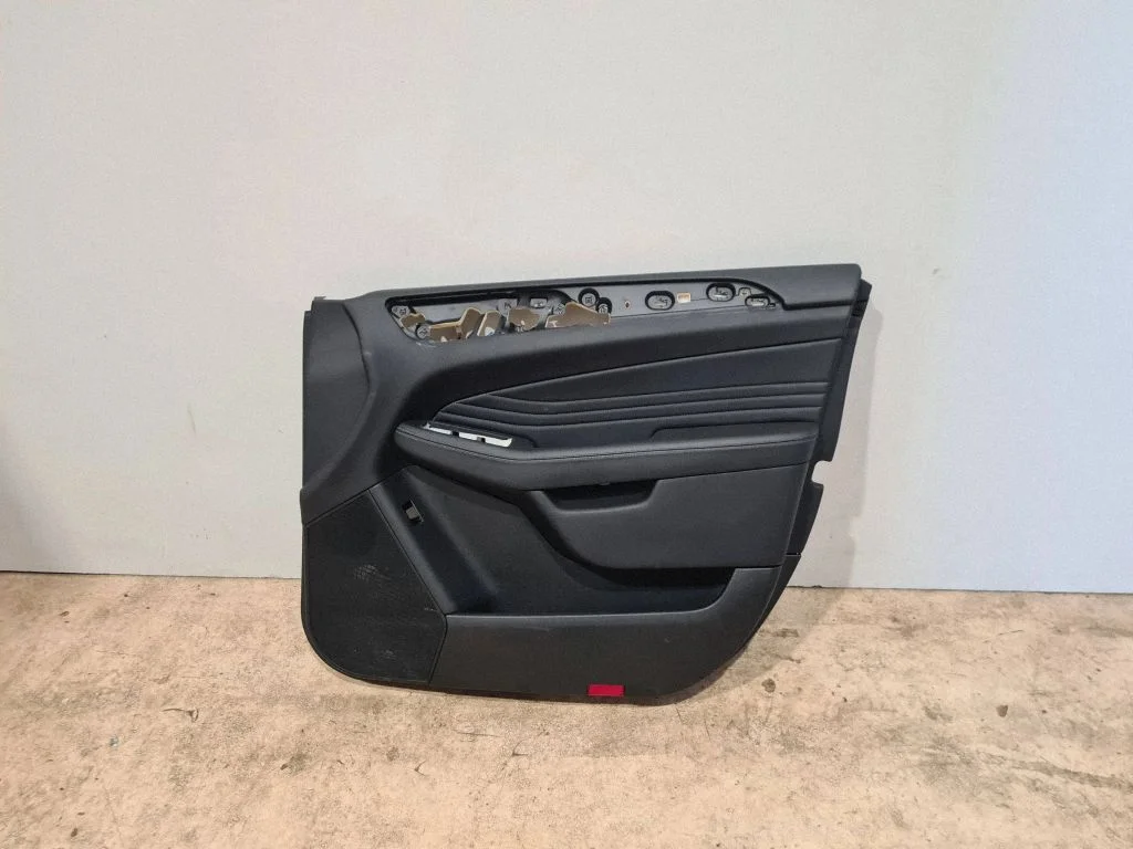 Front door card panel trim – Mercedes-Benz ML-Class W166 (2012-2017)