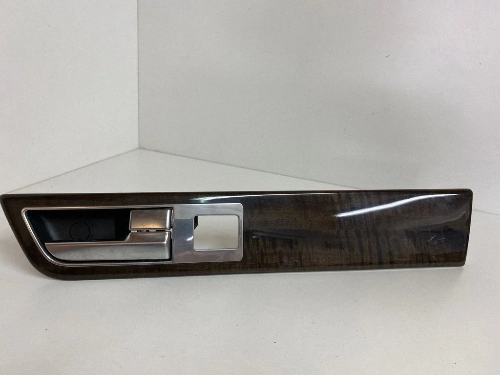 Other front door trim element AH32F05H16