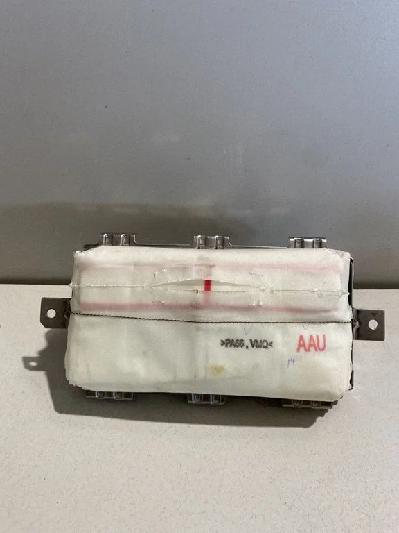 Passenger airbag 0589P1000264