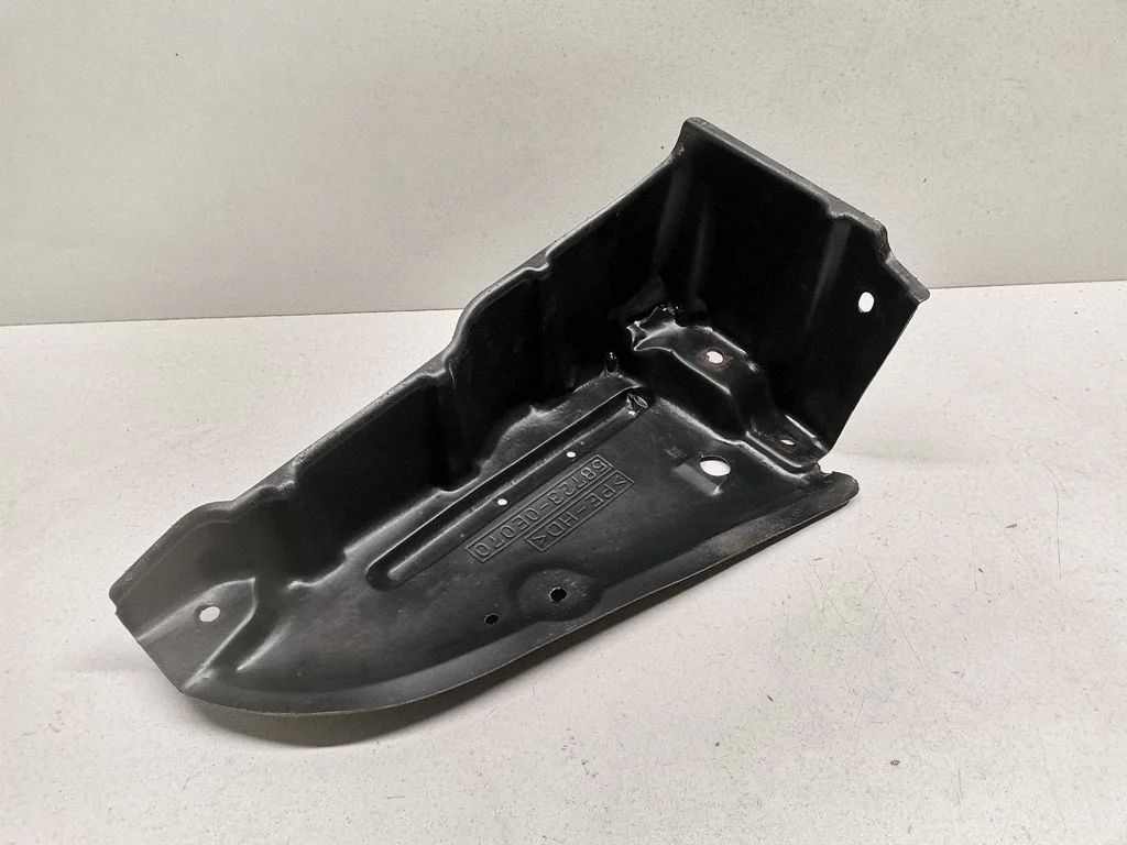 Other trunk/boot trim element 587230E070