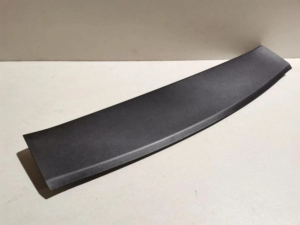 Muu pagasiruumi viimistluse osa – Lexus UX (2018-)