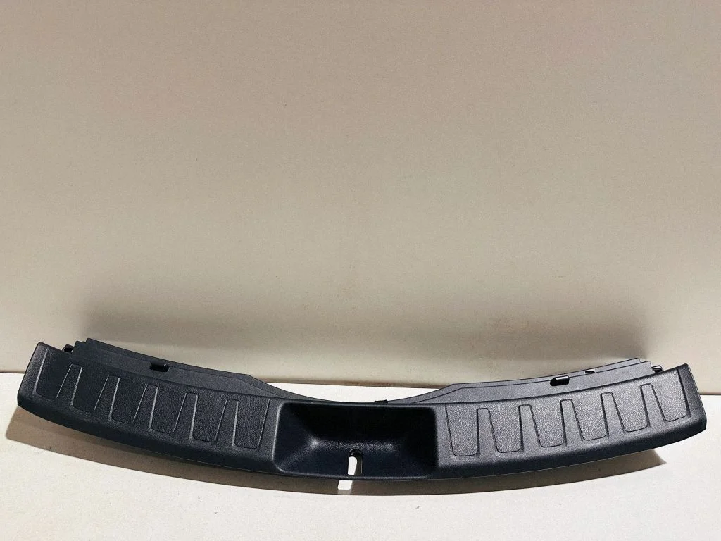 Trunk/boot sill cover protection – Lexus UX (2018-)