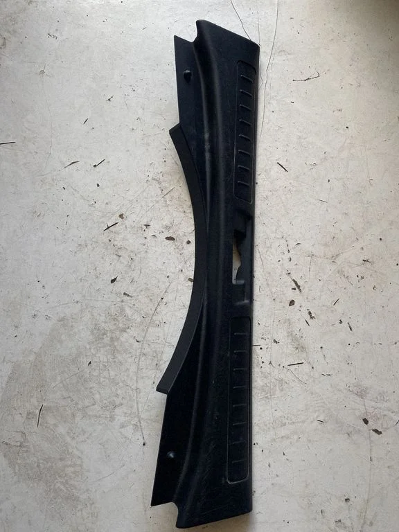Trunk/boot sill cover protection – Land Rover Evoque I (2011-2018)