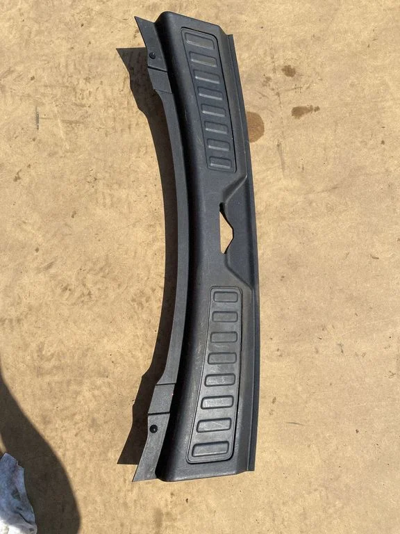 Osłona progu bagażnika FK72113A10A
