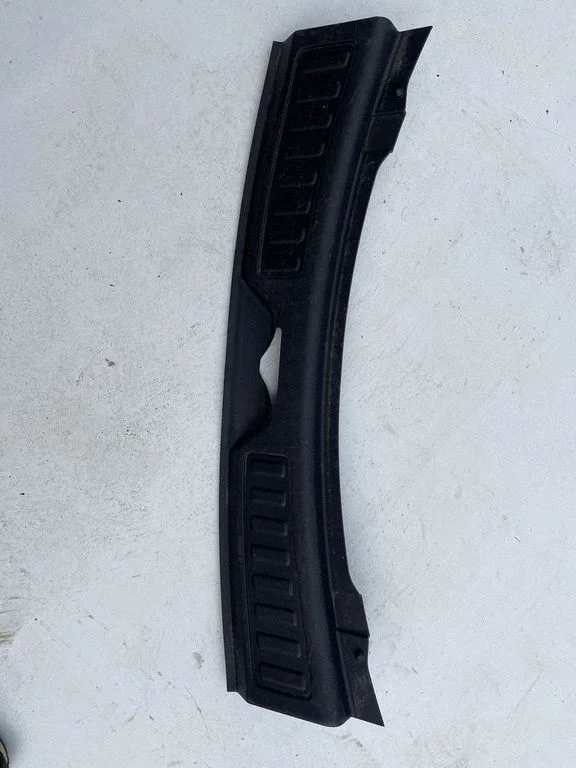 Osłona progu bagażnika FK72113A10A