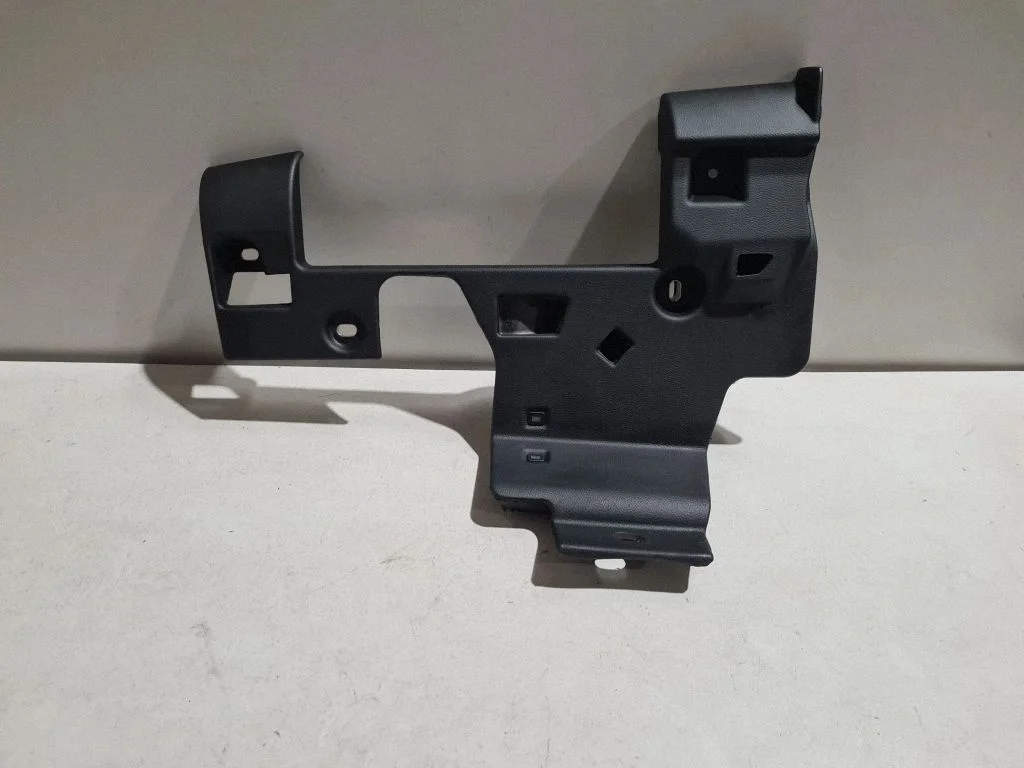 Trunk/boot side trim panel 6700248370