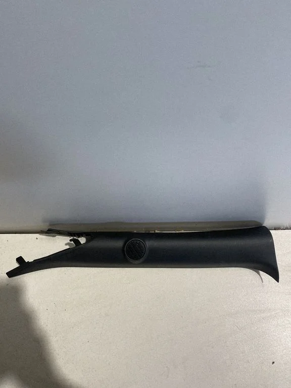 (A) pillar trim FR3B6303513
