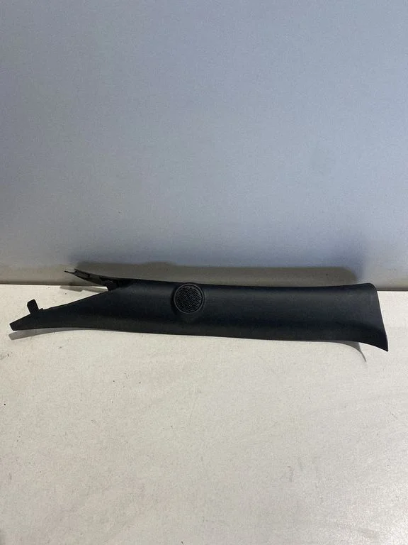(A) pillar trim FR3B6303513