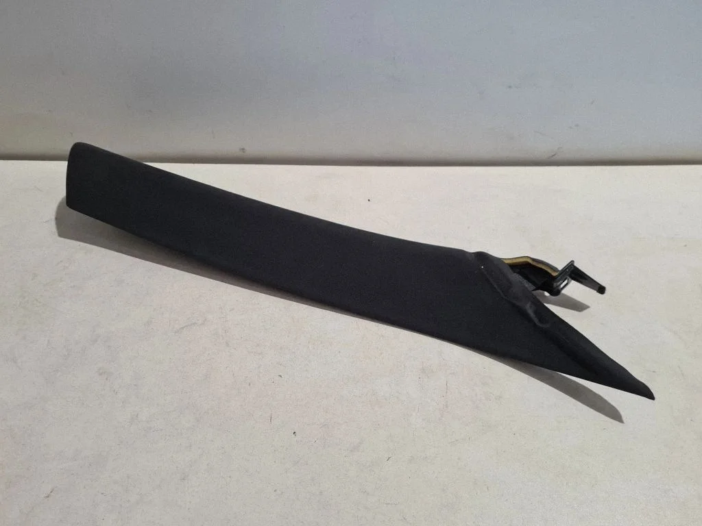 (A) pillar trim 06700114050