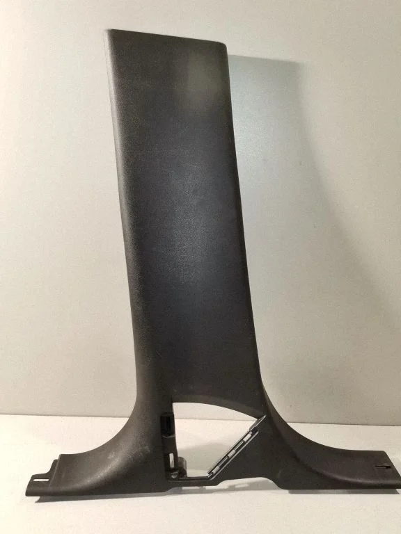(B) pillar trim (bottom) BJ32243A53