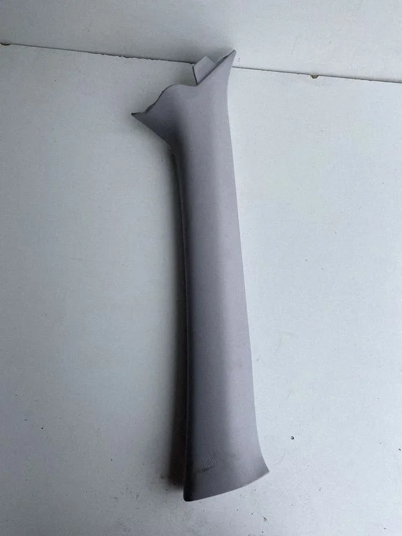 (A) pillar trim – Lexus RX 450H (2016-)