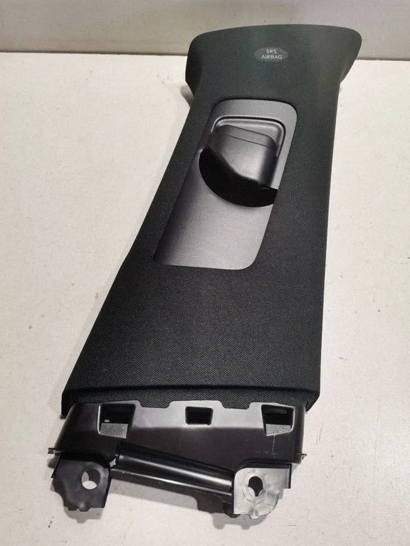 (B) pillar trim (top) 6241078020