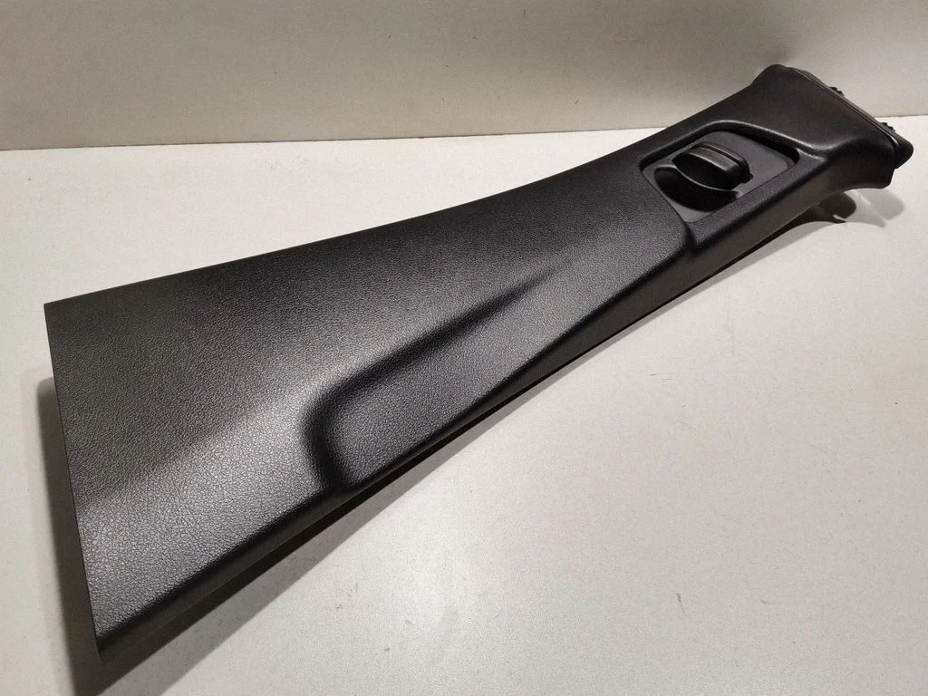 (B) pillar trim (top) A2476903101