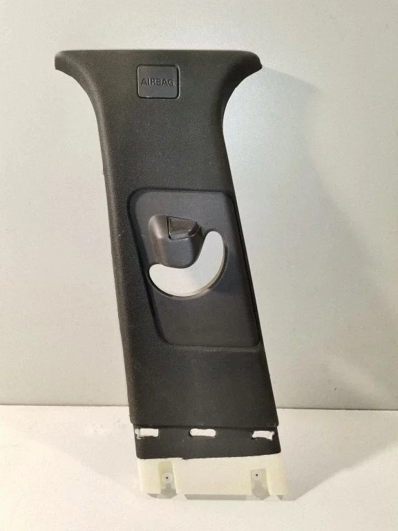 (B) pillar trim (top) BJ32243A87