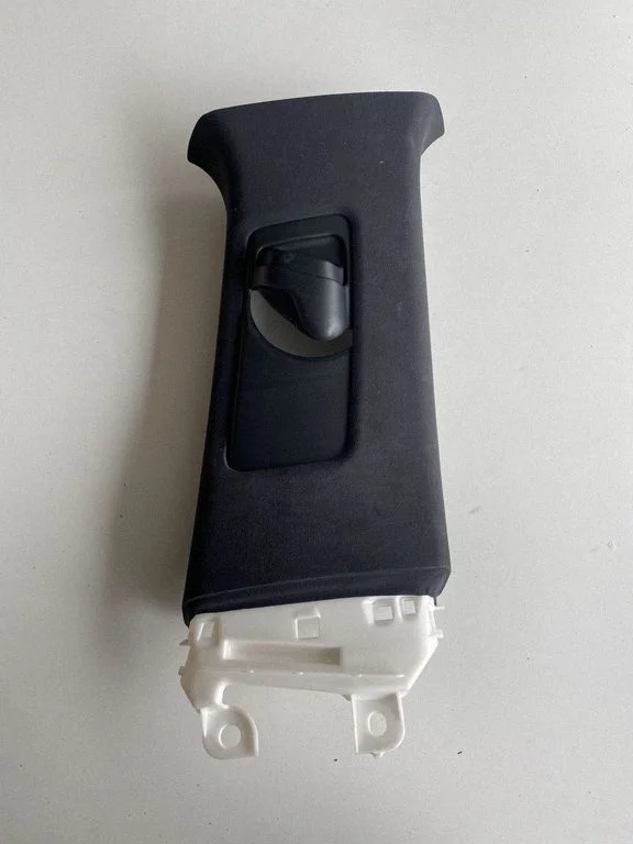 (B) pillar trim (top) 6241048101