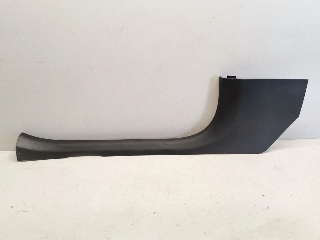 Front sill trim cover A2056860036