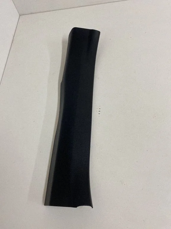 Aizmugurējā sliekšņa apdare (iekšējā) 6791878010