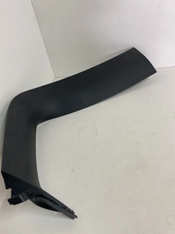(D)pillar trim (top) A2537409271
