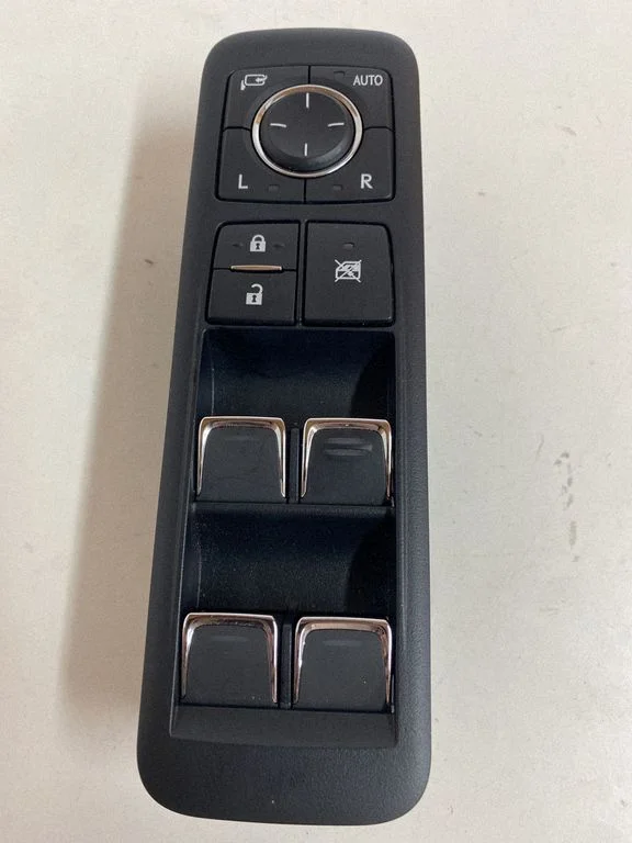 Electric window control switch 8404048220