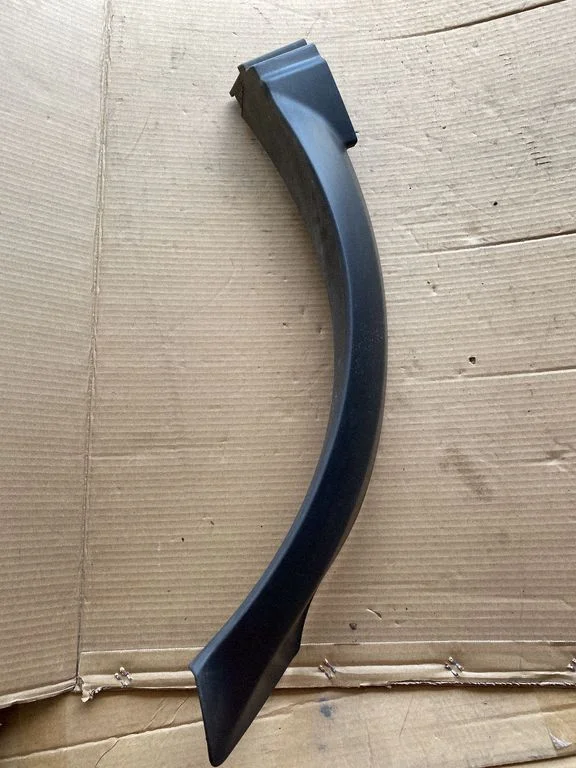 Rear arch trim CK5228371AD
