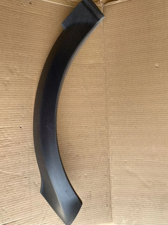 Rear arch trim CK5228370AD