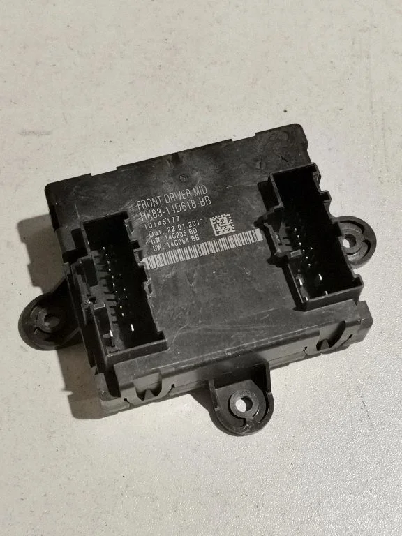 Durų elektronikos valdymo blokas