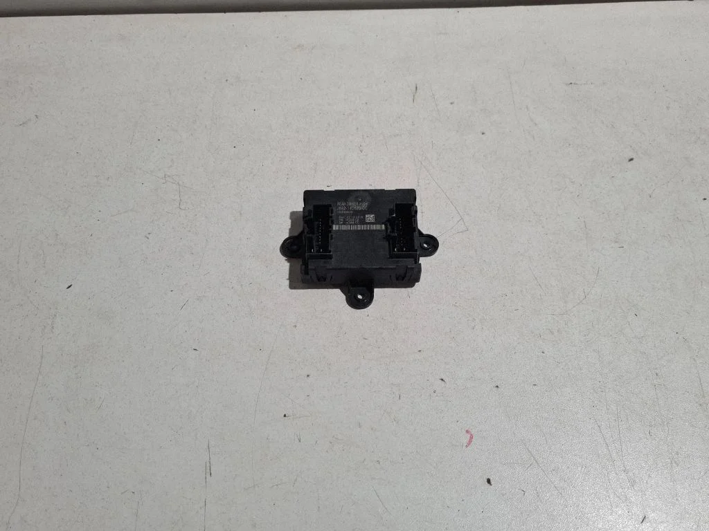 Durų elektronikos valdymo blokas