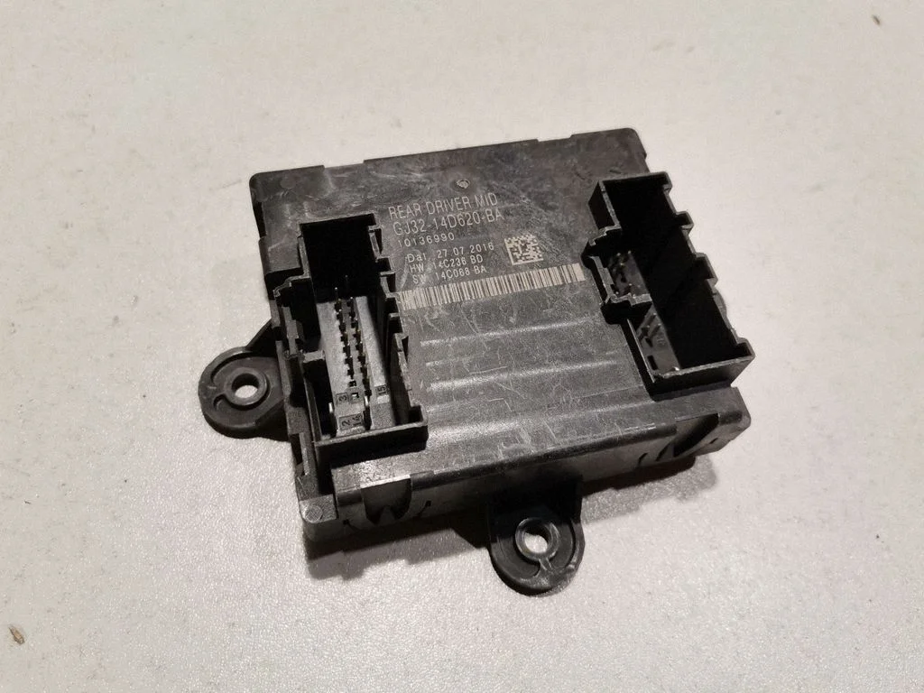 Durų elektronikos valdymo blokas