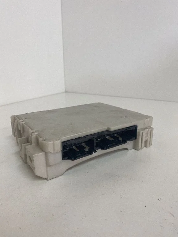 Other control units/modules 8273048Z50