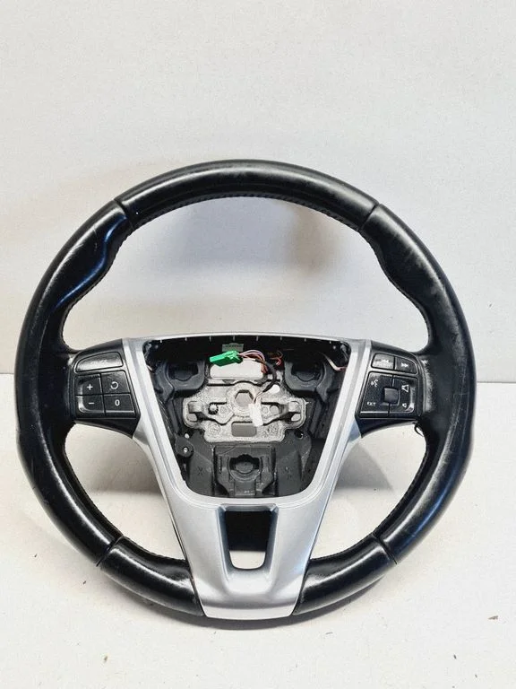 Steering wheel P31250592