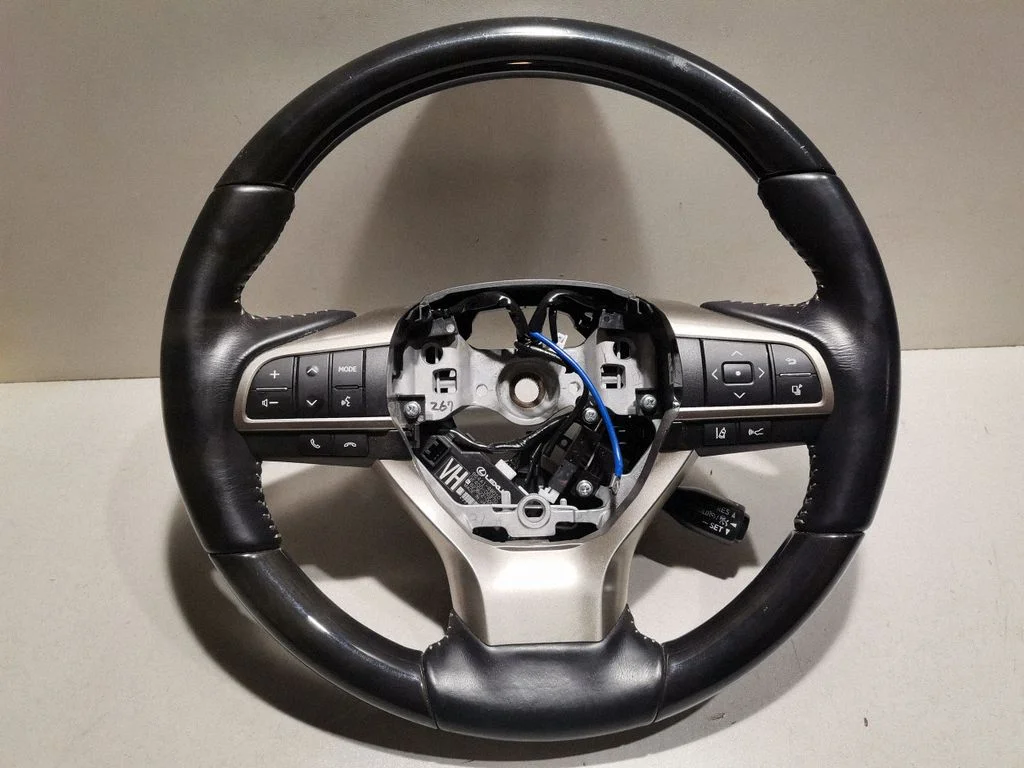 Steering wheel – Lexus RX 450H (2016-)