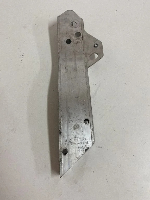 Radiator support slam panel bracket – Mercedes-Benz GLC-Class C253 (2016-)