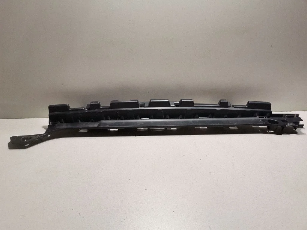 Cita ārējā detaļa L8B217B861A