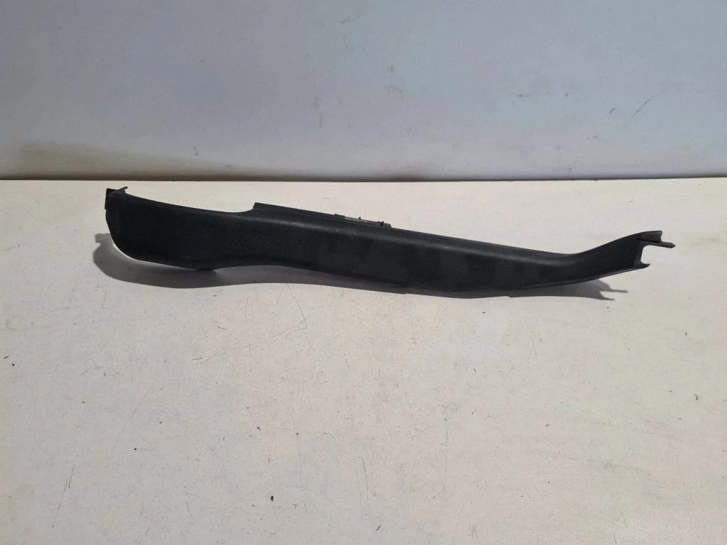 Other engine bay part – Lexus NX (2014-2021)