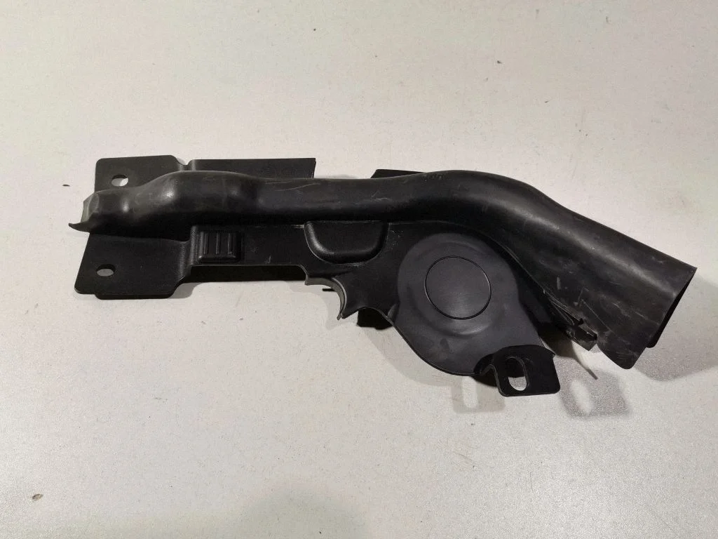 Kita variklio skyriaus detalė
