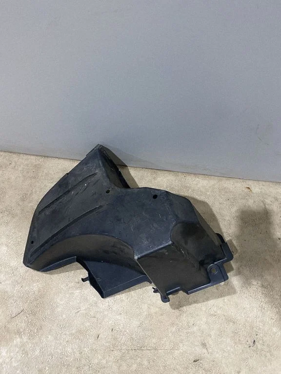 Cita apakšas detaļa 5822776021
