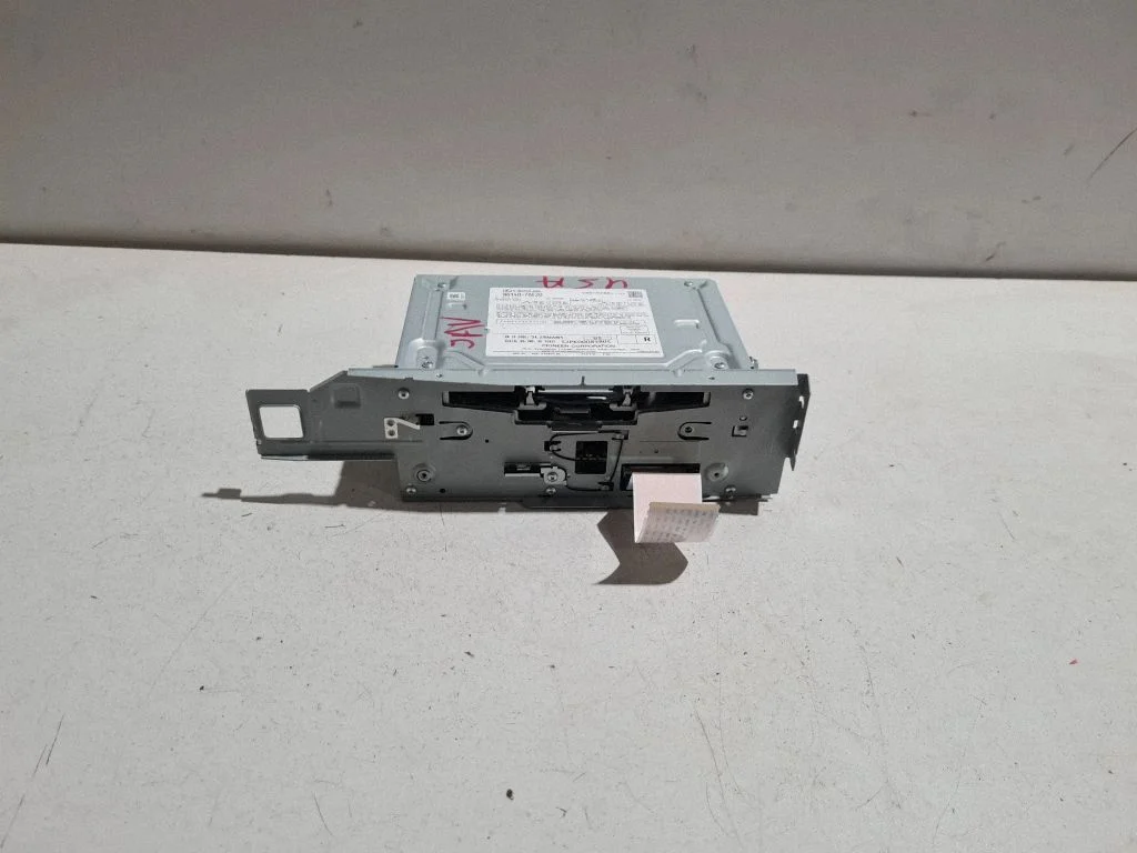Radio/CD/DVD atskaņotājs/navigācija 8614076F20