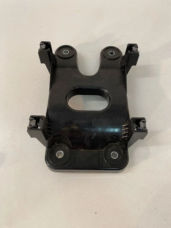 Cita salona detaļa FK72048B38A