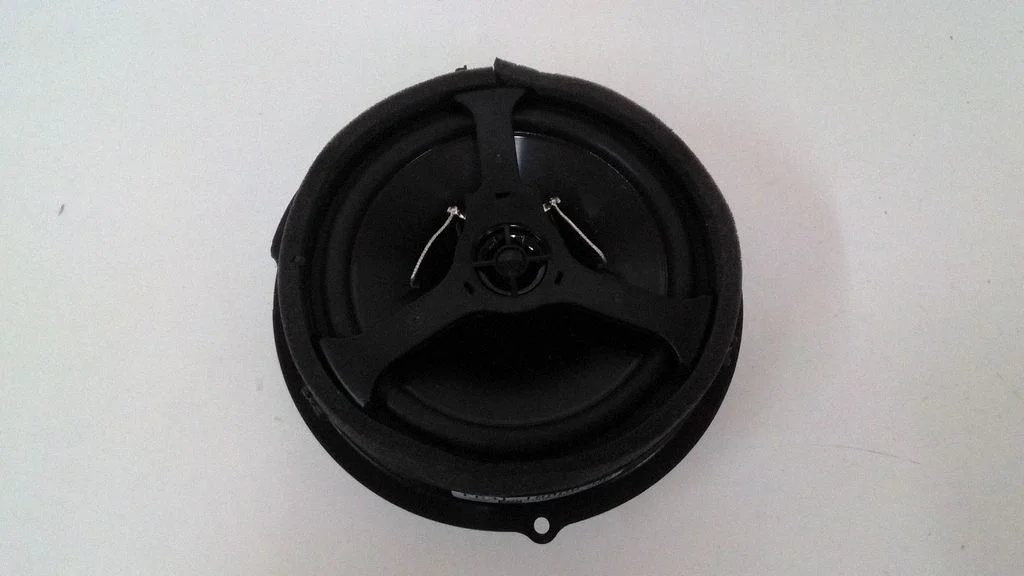 Front door speaker FR3T18808DB
