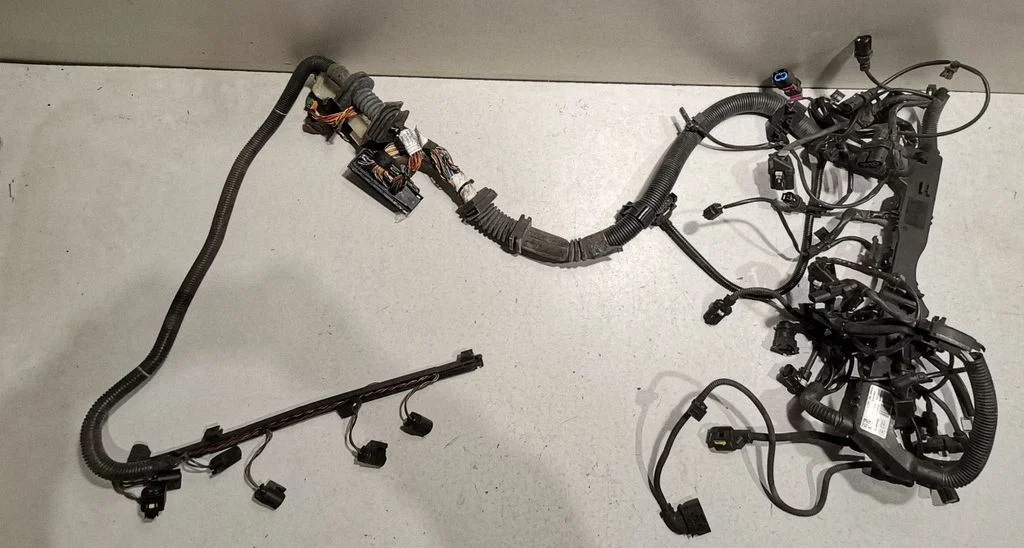 Engine installation wiring loom 8514566