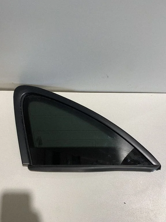 Rear side window 95B845298XN