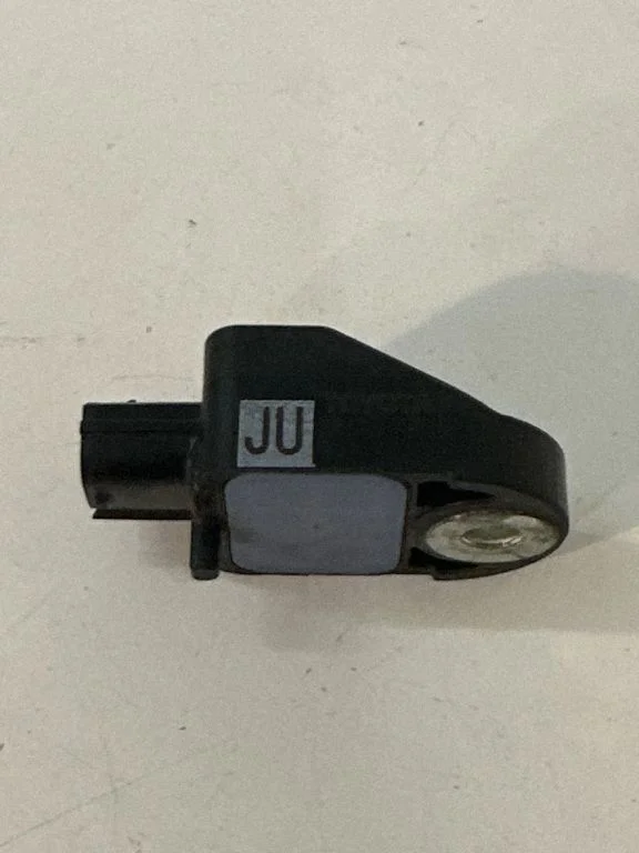 Turvapadja löögiandur 8917378010
