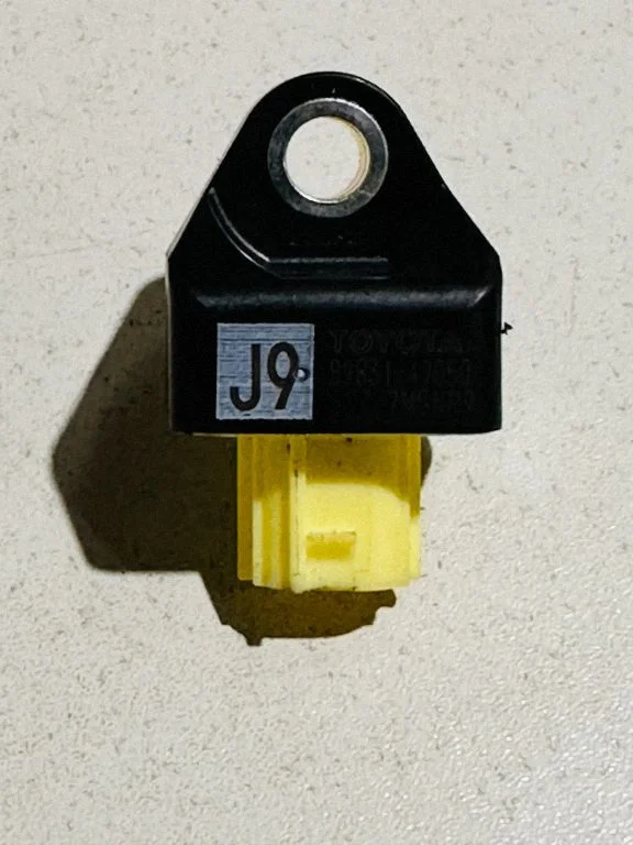 Drošības spilvenu trieciena sensors 8983147050