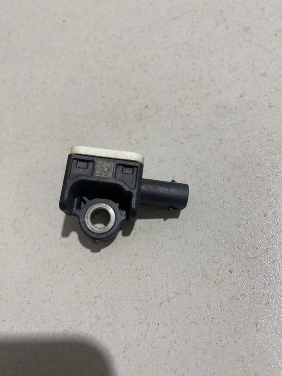 Airbag deployment crash/impact sensor – Jeep Grand Cherokee (2010-2021)
