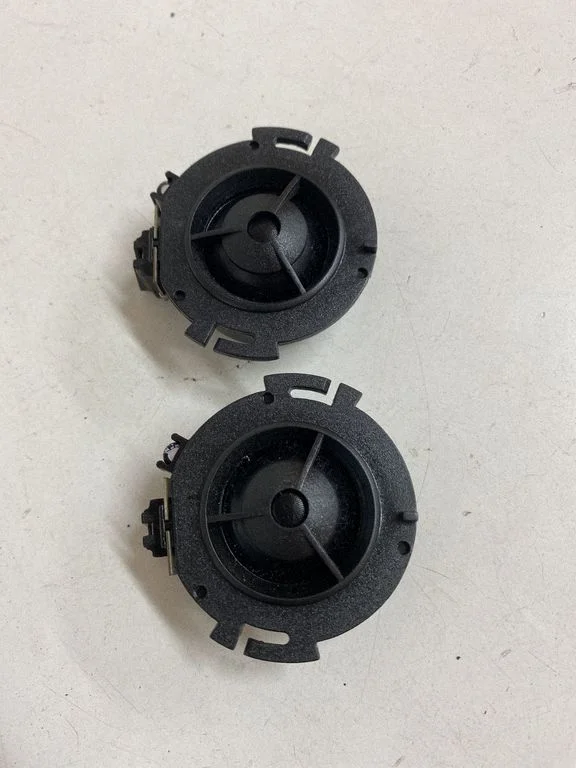 Front door high frequency speaker 8T0035399
