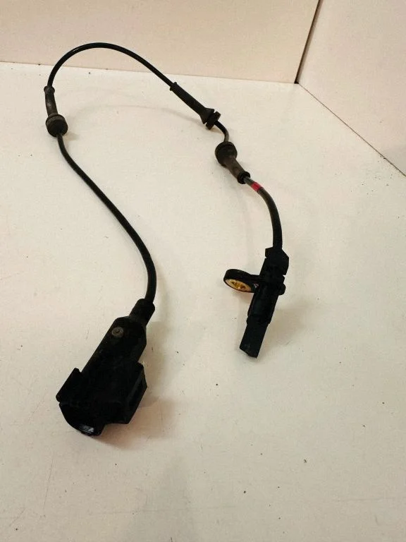 ABS rear brake sensor – Land Rover Evoque I (2011-2018)